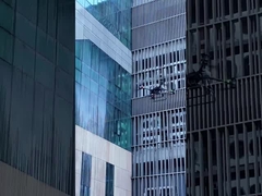 DJI FlyCart 30 ارتفاع 50 متر تمیز کردن ساختمان سیستم بدون سرنشین متصل