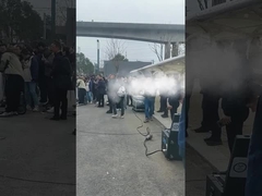 هواپیمای بدون سرنشین MYUAV FC30X برای عملیات تمیز کردن دیوار