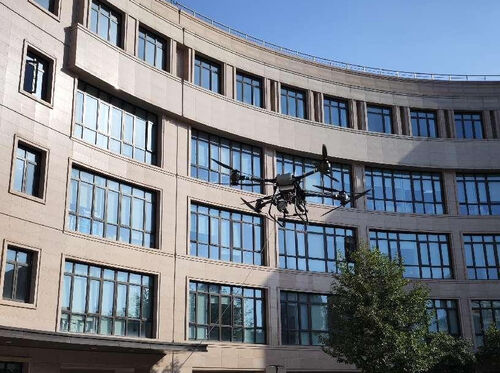 آخرین اخبار شرکت در مورد MYUAV FC30S نورپردازی فریاد چراغ جستجوگر برنامه های نصب یکپارچه برای مدیریت یکپارچه شهر